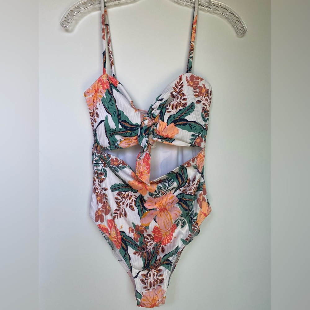 Roxy cut out bikini Size Large 
Printed Beach Classics One-Piece Swimsuit